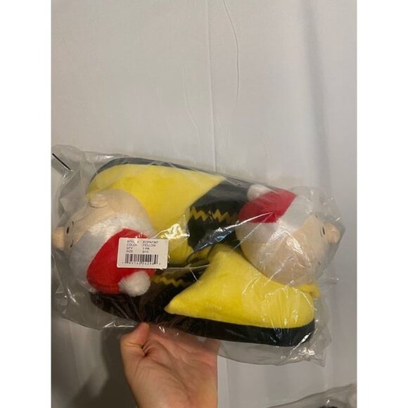 Peanuts Christmas Charlie Brown slippers slides slip on Holiday gift men’s 9/10 - Picture 3 of 3